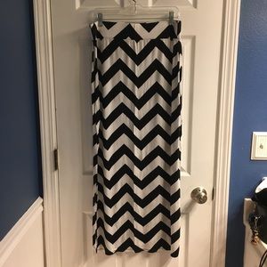 a.n.a Striped Maxi Skirt